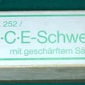 HUM12_272JGb