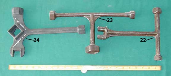 #C111-1//12th Scale Miniature Non-operating Left Hand Inside Latch